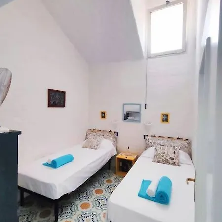 Holiday home 400mt From The Sea + Pool Porto Istana